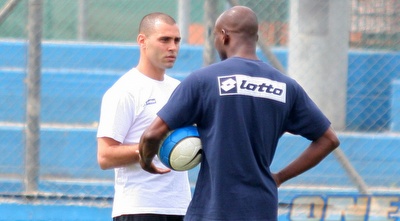 בנין עם דירסאו במכבי פ&qout;ת (תומר גבאי) בנין עם דירסאו במכבי פ&qout;ת (תומר גבאי)