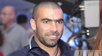 בלילי. ישקול לעזוב אם ישמע קריאות נגד יהדותו (אלעד דיין) בלילי. ישקול לעזוב אם ישמע קריאות נגד יהדותו (אלעד דיין)