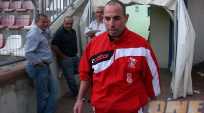 אייל לחמן בסכנין. 1 מתוך 4, זה מצליח (עמית מצפה) אייל לחמן בסכנין. 1 מתוך 4, זה מצליח (עמית מצפה)