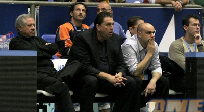 מיקי דורסמן. סיפר לפיני על סימונס? (מתן להב) מיקי דורסמן. סיפר לפיני על סימונס? (מתן להב)