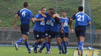 גיל בלומשטיין והחברים חוגגים קאמבק בקצף (עמית מצפה)