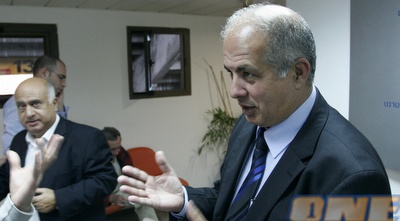 אבי לוזון. שתי הליגות הבכירות מכילות 16 קבוצות כל אחת (אמיר לוי)
