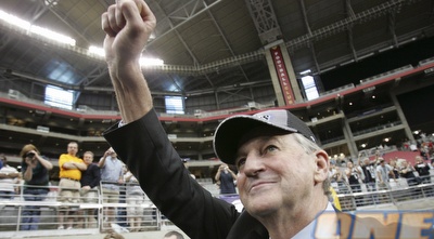 ג´ים קלהון. זכיה שלישית בטורניר המכללות? (רויטרס) ג´ים קלהון. זכיה שלישית בטורניר המכללות? (רויטרס)