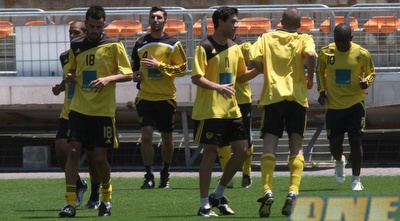 עידן טל באימון היום. &qout;מסתכלים על עצמנו&qout; (גיא בן זיו) עידן טל באימון היום. &qout;מסתכלים על עצמנו&qout; (גיא בן זיו)