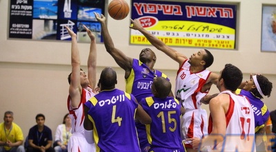 המולה מתחת לסל (עמית מצפה)