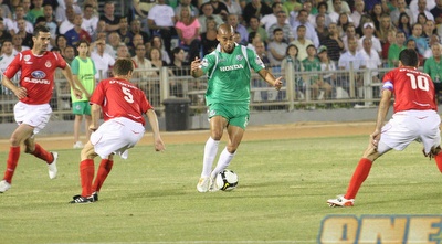 קטן מול באדיר וטופוזאקוב (עמית מצפה)