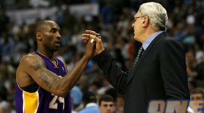 הלב בלייקרס רוצה את לברון, המוח מעדיף את אורלנדו (GettyImages) הלב בלייקרס רוצה את לברון, המוח מעדיף את אורלנדו (GettyImages)