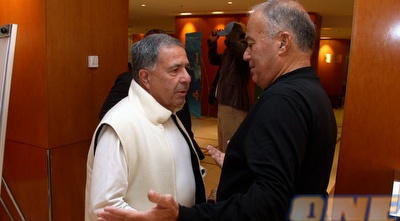 מזרחי עם רענן כץ. &qout;