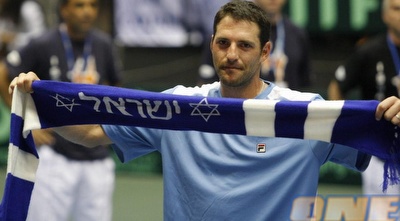 יוני ארליך עם צעיף הנבחרת (אמיר לוי) יוני ארליך עם צעיף הנבחרת (אמיר לוי)