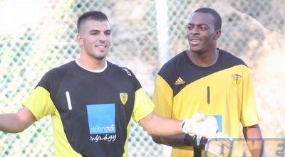 מאייבי והרוש. השוער הישראלי עולה בהרבה על (גיא בן זיו) מאייבי והרוש. השוער הישראלי עולה בהרבה על (גיא בן זיו)