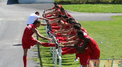 הפועל ת&qout;א באימון מתיחות באוסטריה (רועי גלדסטון) הפועל ת&qout;א באימון מתיחות באוסטריה (רועי גלדסטון)