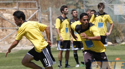 ברק יצחקי ועידן טל מתאמצים באימון (אמיר לוי)