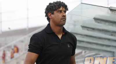 פרנק רייקארד (תומר גבאי) פרנק רייקארד (תומר גבאי)