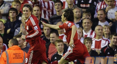 יוסי בניון ופרננדו טורס. בניון יפגוש את האקסית? (רויטרס) יוסי בניון ופרננדו טורס. בניון יפגוש את האקסית? (רויטרס)