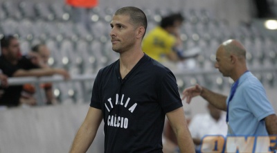 אבי נמני. מביא את הווינריות שלו לספסל (אור שפונדר) אבי נמני. מביא את הווינריות שלו לספסל (אור שפונדר)