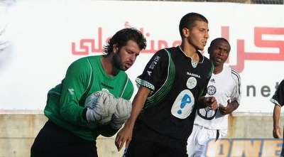 יקיר שינה. בקבוצה מעודדים מחזרתו יקיר שינה. בקבוצה מעודדים מחזרתו