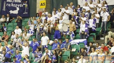 הקהל היווני מאושר. ניצחון קל בפתיחת האליפות (הילה אביגל)