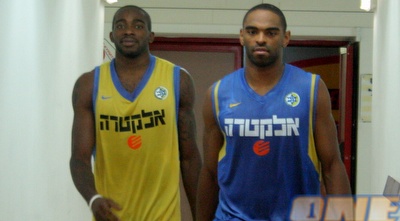 אנדרסון ולאזמה. אימון ראשון עם פיני (שרון קביליו) אנדרסון ולאזמה. אימון ראשון עם פיני (שרון קביליו)