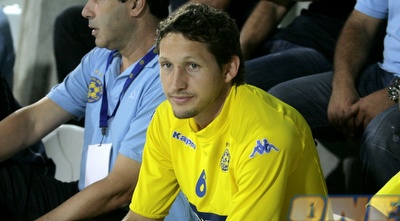 אנדרי קומאץ´ על הספסל. (אור שפונדר) אנדרי קומאץ´ על הספסל. (אור שפונדר)