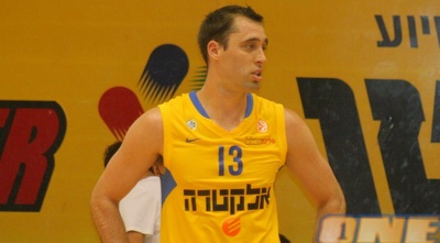 צ&acute;אק איידסון. סיים את המחצית עם 5 נקודות (שרון קביליו)