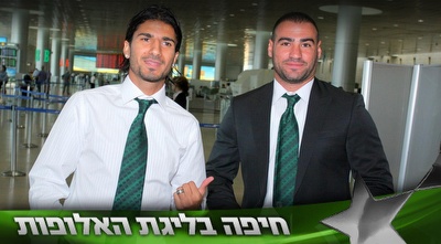 ליאור רפאלוב ואמיר אדרי מציגים את החליפות החדשות (עמית מצפה)