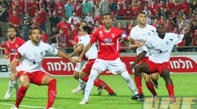 באדיר בין קינג מקרייב ומשה אוחיון (רועי גלדסטון)