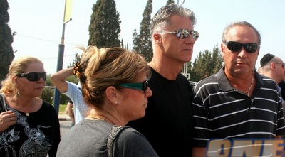 מיקי ברקוביץ&acute;: &qout; (קובי אליהו)