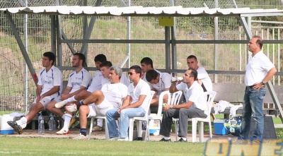 הספסל של ק&qout;ש. &qout;(קובי אליהו) הספסל של ק&qout;ש. &qout;(קובי אליהו)