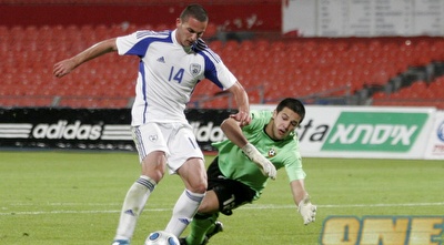 בן סהר עוקף את השוער וכובש (אמיר לוי)