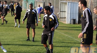 ברק יצחקי ושמעון גרשון באימון. החלוץ יפתח (גיא בן זיו) ברק יצחקי ושמעון גרשון באימון. החלוץ יפתח (גיא בן זיו)