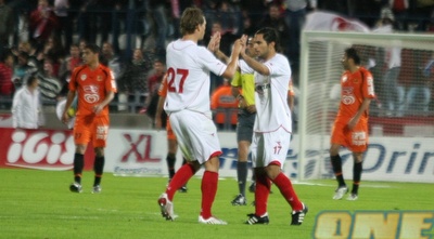 אסולין חוגג את השער המצמק עם פאבל פרגל (דרור עינב) אסולין חוגג את השער המצמק עם פאבל פרגל (דרור עינב)