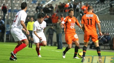 בלדוט ועטרחותכים על הקו בבלומפילד (דרור עינב) בלדוט ועטרחותכים על הקו בבלומפילד (דרור עינב)