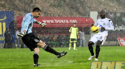 אריאל הרוש. הציל את בית&qout;ר (אלעד ירקון) אריאל הרוש. הציל את בית&qout;ר (אלעד ירקון)