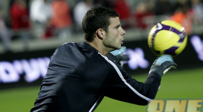 ניל אברבנל. לא רגיל לספוג (אמיר לוי)