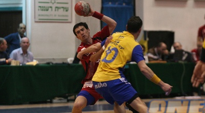 שור מול בירנבוים (קובי אליהו)
