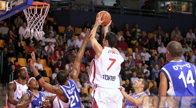 שרון ששון עולה לסל (קובי אליהו)