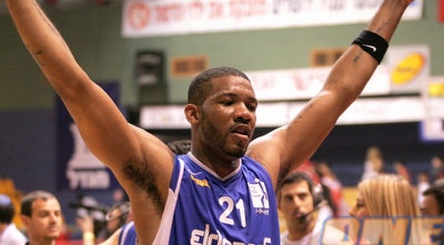 בקסטר חוגג (קובי אליהו)