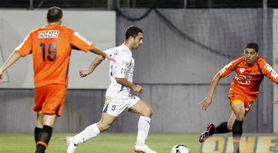 מור גולן פורץ, חסן אבו זייד מגיע לסגור (שי לוי) מור גולן פורץ, חסן אבו זייד מגיע לסגור (שי לוי)