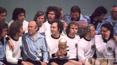 נבחרת גרמניה 1974. ניצחה את הטוטאל-פוטבול של הולנד (GettyImages) נבחרת גרמניה 1974. ניצחה את הטוטאל-פוטבול של הולנד (GettyImages)