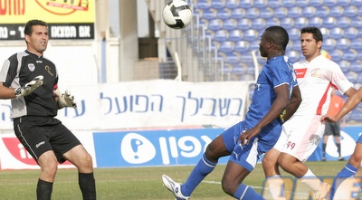 אוסמן באשירו מול שאול סמדג&acute;ה (קובי אליהו)