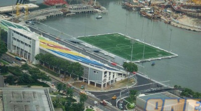 תודו שזה מקורי. האצטדיון הצף בסינגפור