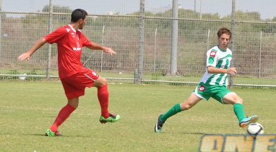 שחר ימיני מרחיק לפני הייתם חלבי (גיא איזנר) שחר ימיני מרחיק לפני הייתם חלבי (גיא איזנר)