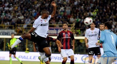 סמואל אטו. כדור אחד שלו ניתז מהמשקוף (GettyImages) סמואל אטו. כדור אחד שלו ניתז מהמשקוף (GettyImages)