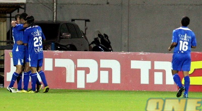 שחקני ק&qout;ש כבר עייפים מרוב חגיגות (משה חרמון) שחקני ק&qout;ש כבר עייפים מרוב חגיגות (משה חרמון)