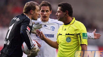 נוייר והאוודס מאשימים את השופט (GettyImages) נוייר והאוודס מאשימים את השופט (GettyImages)