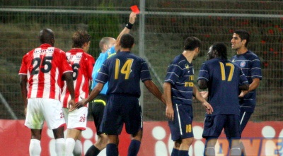 אוקוצ´ה רואה אדום (יניב גונן) אוקוצ´ה רואה אדום (יניב גונן)