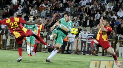 תומר חמד מפציץ את השוויון (יוסי ציפקיס) תומר חמד מפציץ את השוויון (יוסי ציפקיס)