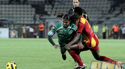 אפא אמברוז מכשיל את ג´ון קולמה (יוסי ציפקיס) אפא אמברוז מכשיל את ג´ון קולמה (יוסי ציפקיס)