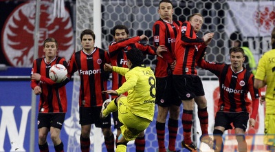 נורי שהין בבעיטה אופיינית (רויטרס)