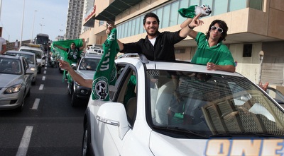 אוהדי חיפה בדרכם למשחק. &qout;היינו בטוחים שבאנו לחגוג&qout; (עמית מצפה) אוהדי חיפה בדרכם למשחק. &qout;היינו בטוחים שבאנו לחגוג&qout; (עמית מצפה)